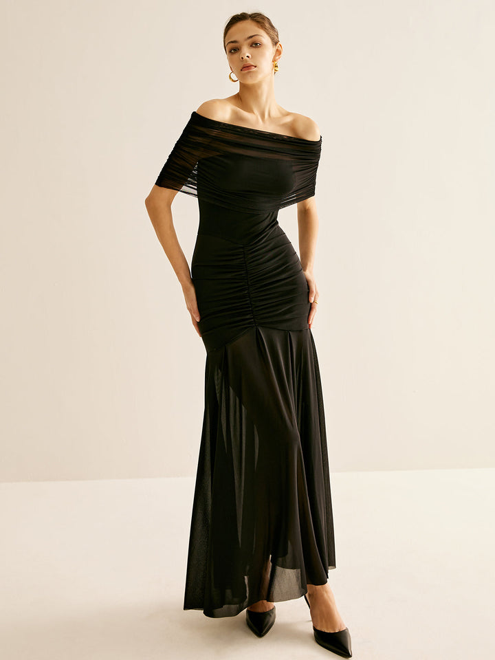Gefaltetes Netz-Schlauchkleid mit Schal