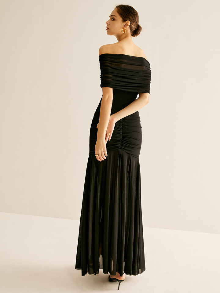 Gefaltetes Netz-Schlauchkleid mit Schal