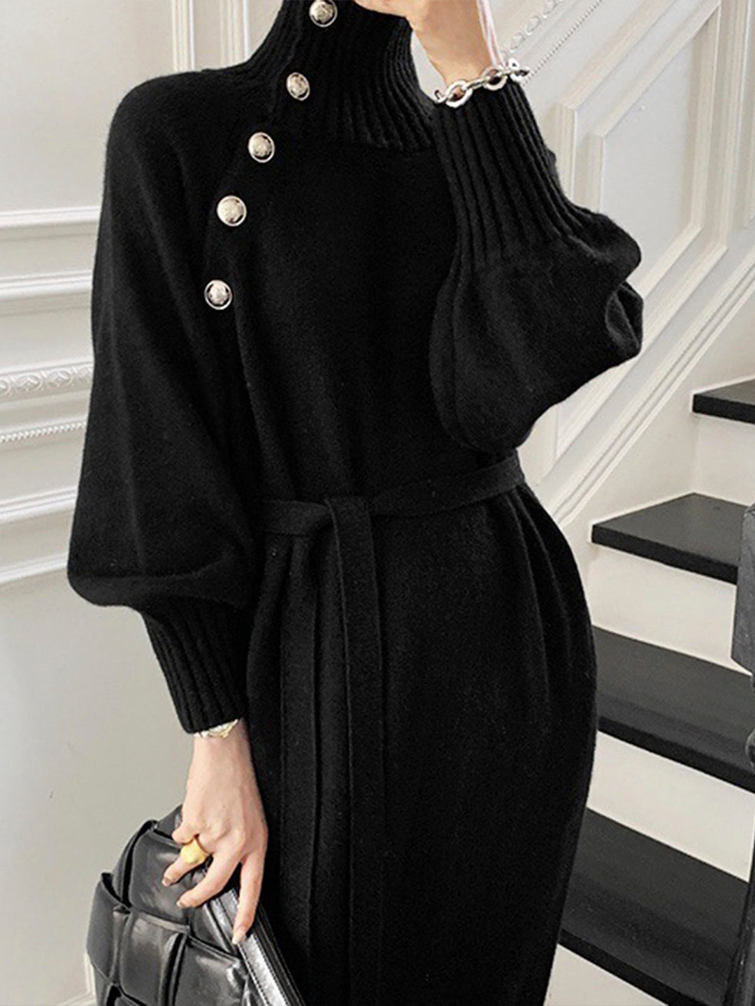 Rollkragenpullover Kleid mit Gürtel und Knöpfen