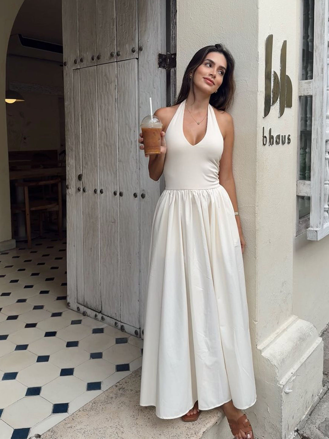 Kleid mit Taschen und ohne Rückenlehne