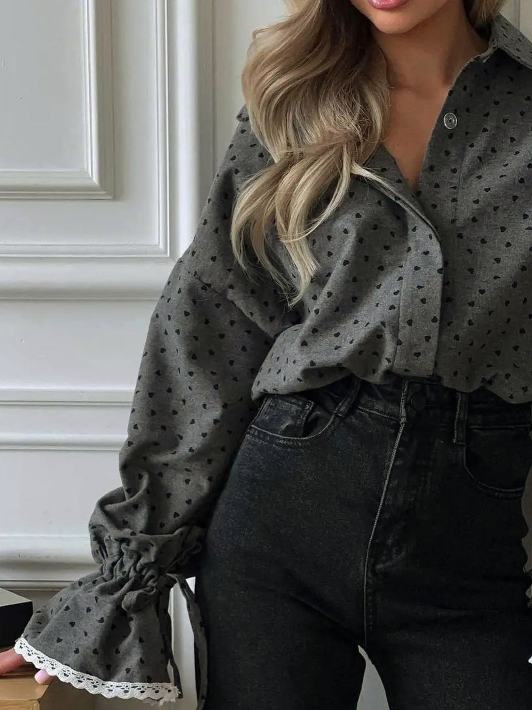 Damen Hemd mit Knopfleiste und Herzaufdruck