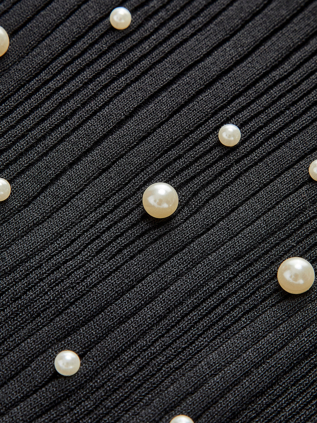 Perlen-Stretch-Strickweste