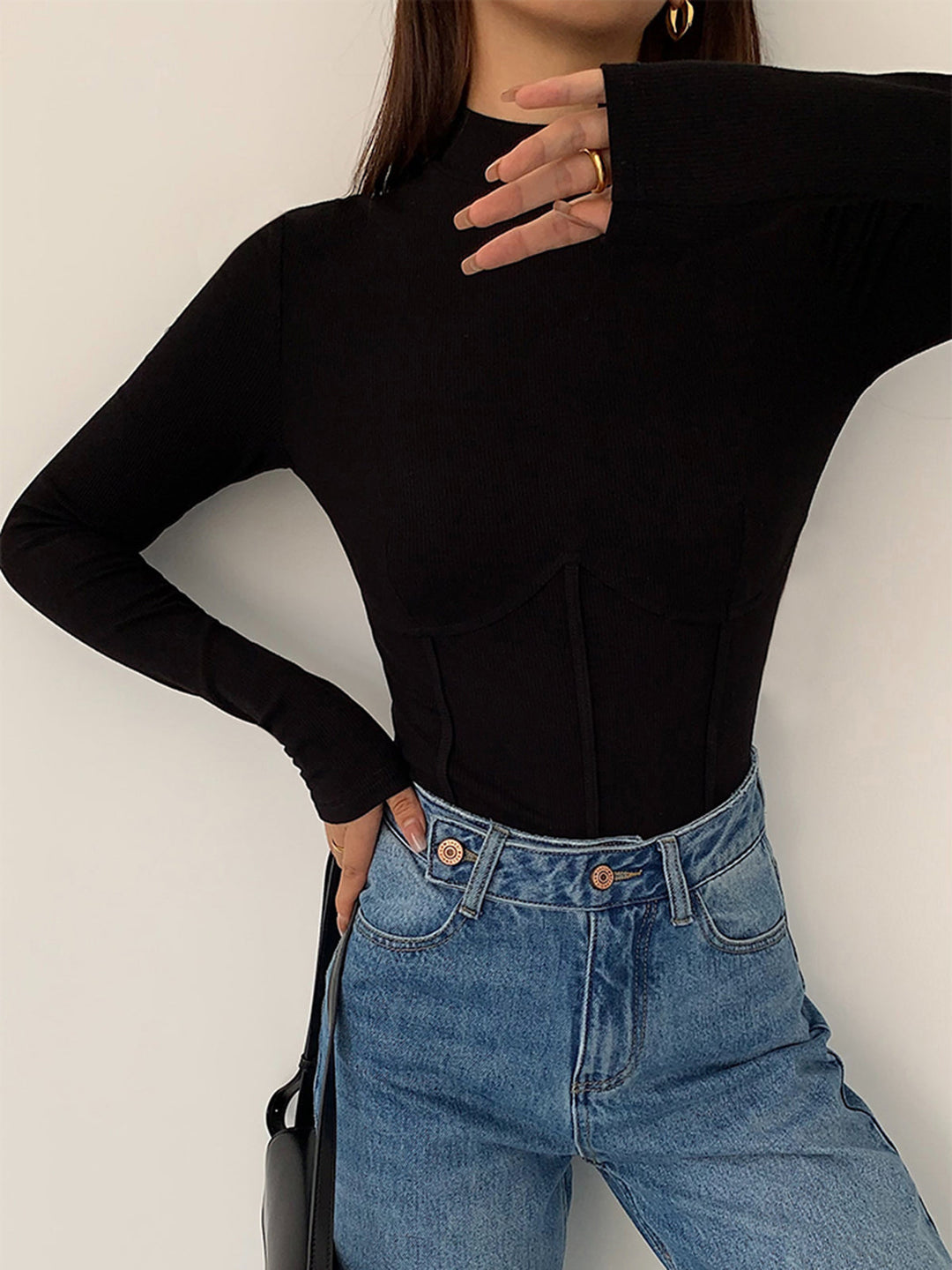 Mock-Neck-Piping-Slim-T-Shirt