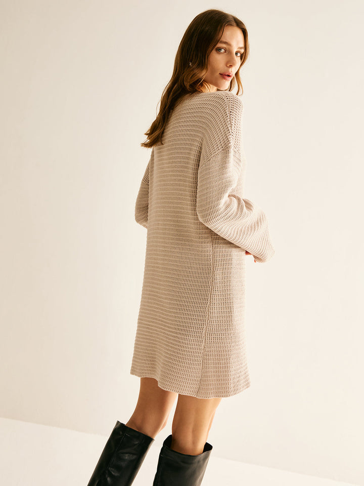 Minimalist Pullover mit Rundhalsausschnitt ohne Gürtel