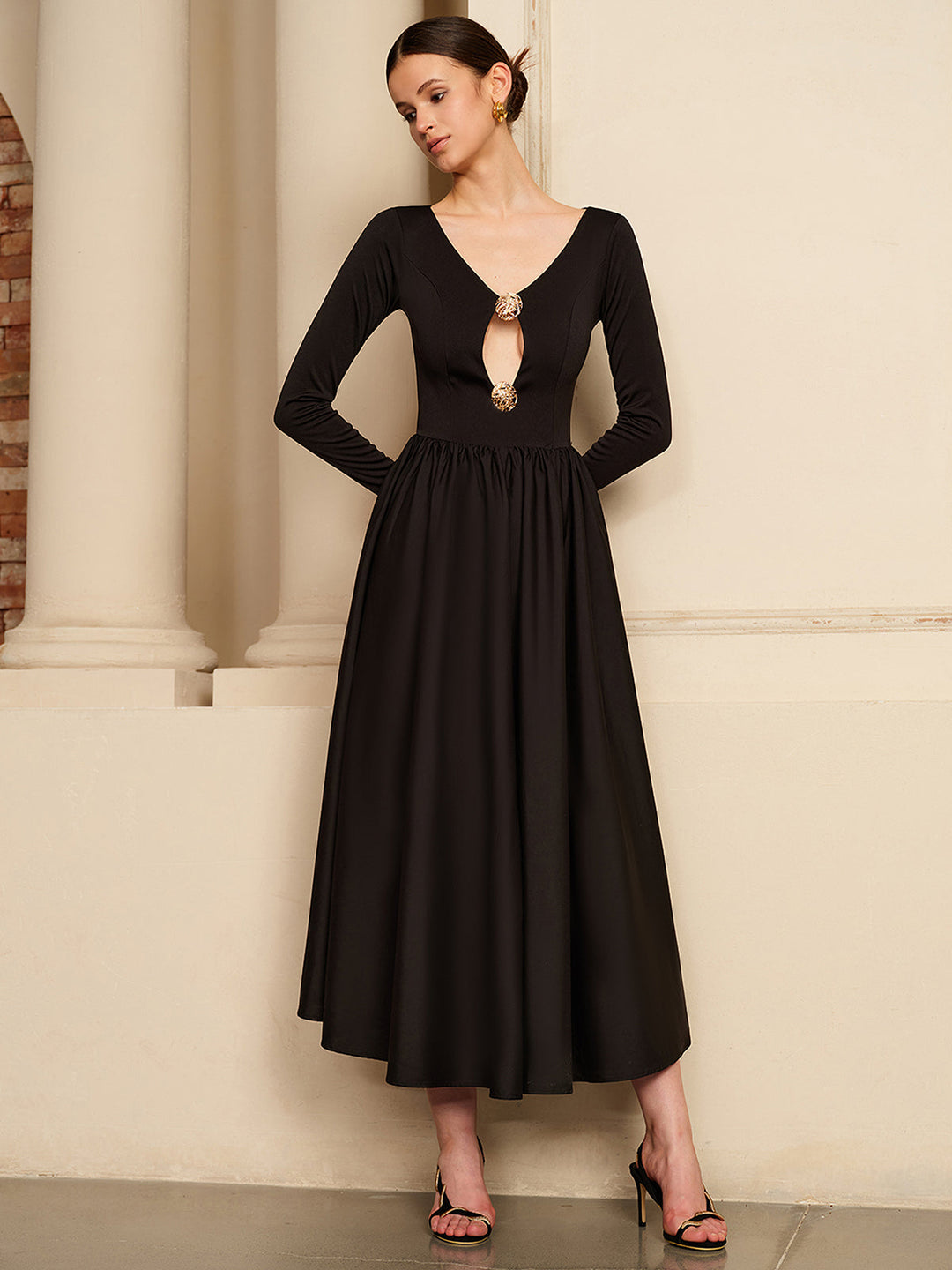 Kleid mit Cutout und Falteneinsatz