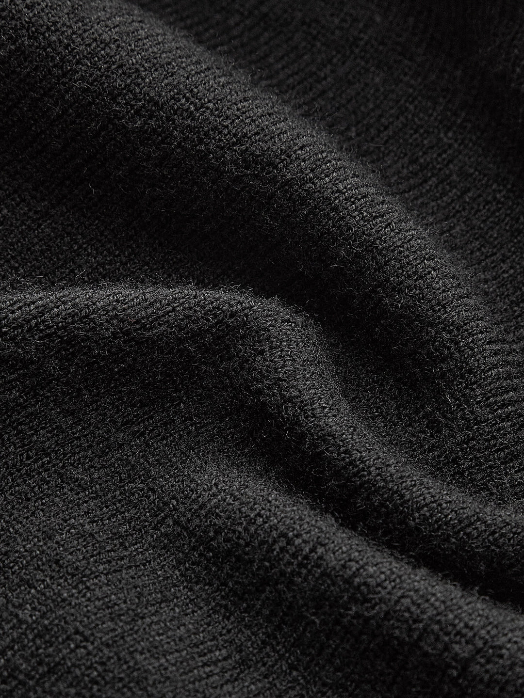 Kontrastpaspel-Strickjumpsuit mit V-Ausschnitt