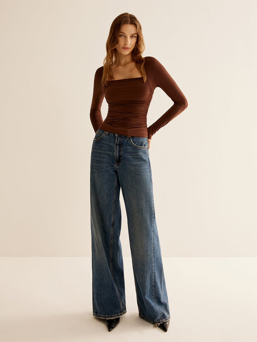 Square Neck Skinny T-Shirt mit Falten