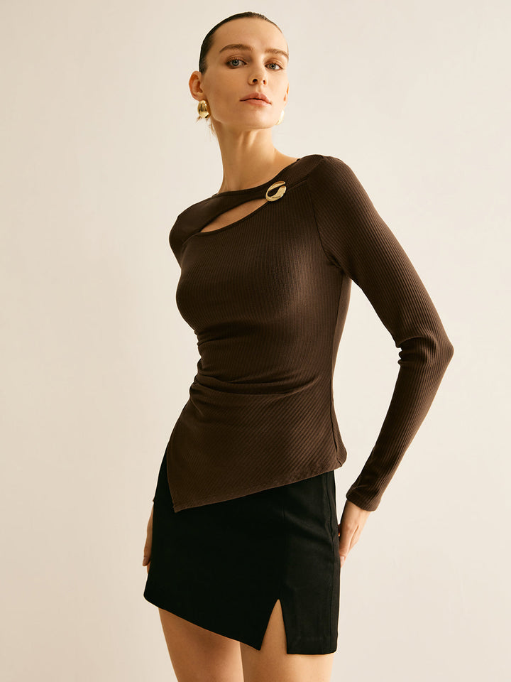 Asymmetrisches Langarmshirt mit Cut-Out