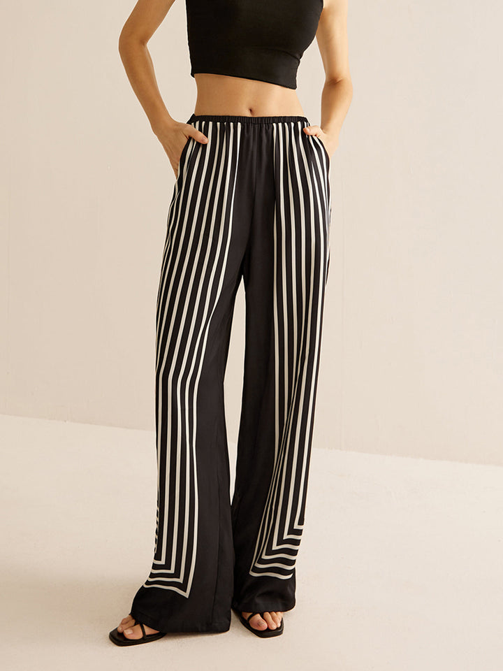 Geometrische Nadelstreifen-Satinhose