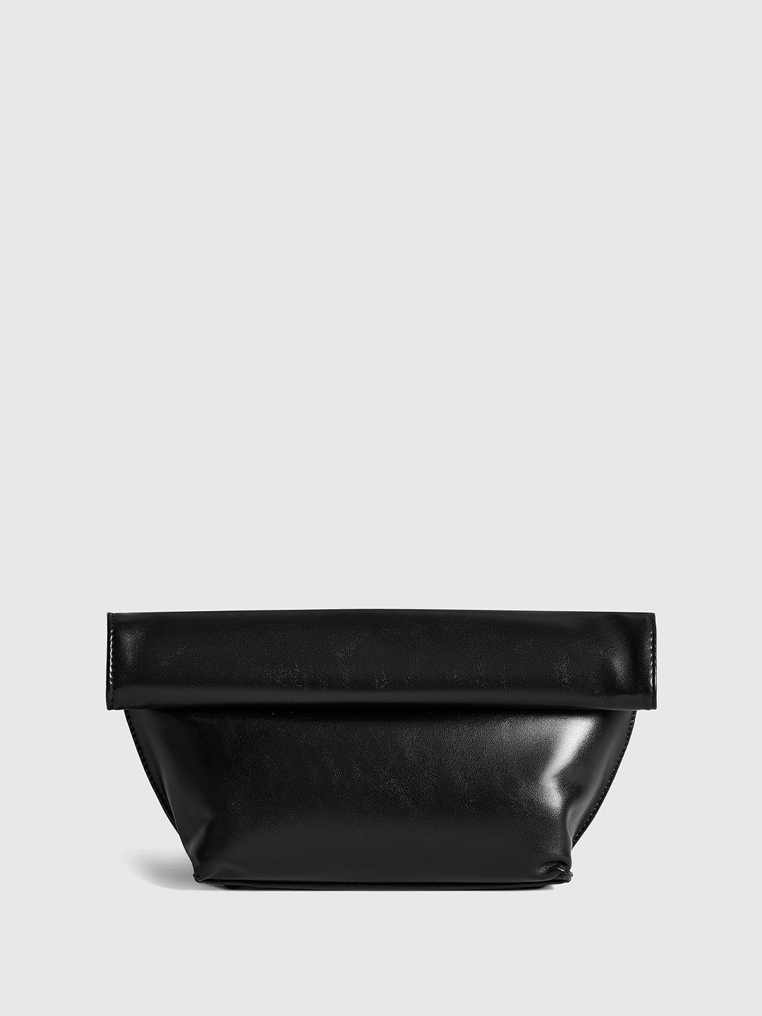 Minimalistische Umschlagclutch mit gerolltem Rand