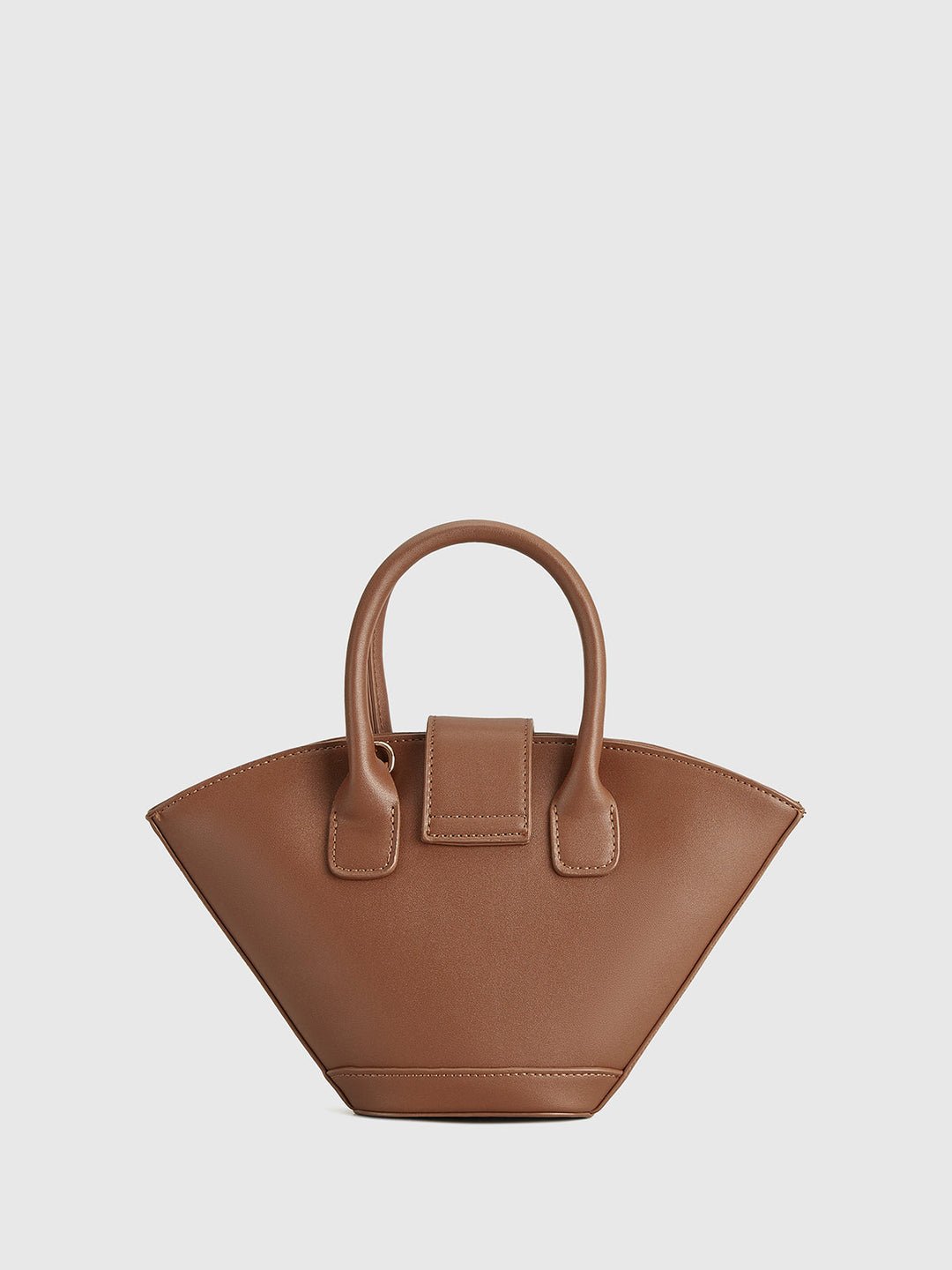 Tasche mit Henkel