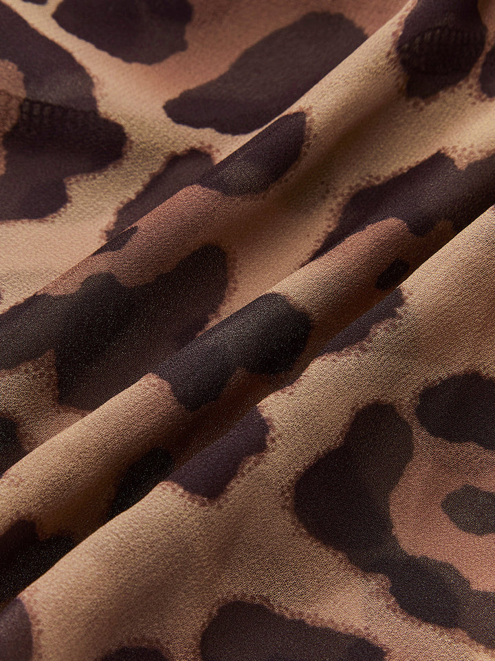 Bluse mit Leo-Print, Halbtransparent und Rüschen-V-Ausschnitt