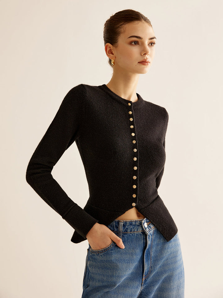 Button-Down-Kragen-Strickjacke mit Schlitz