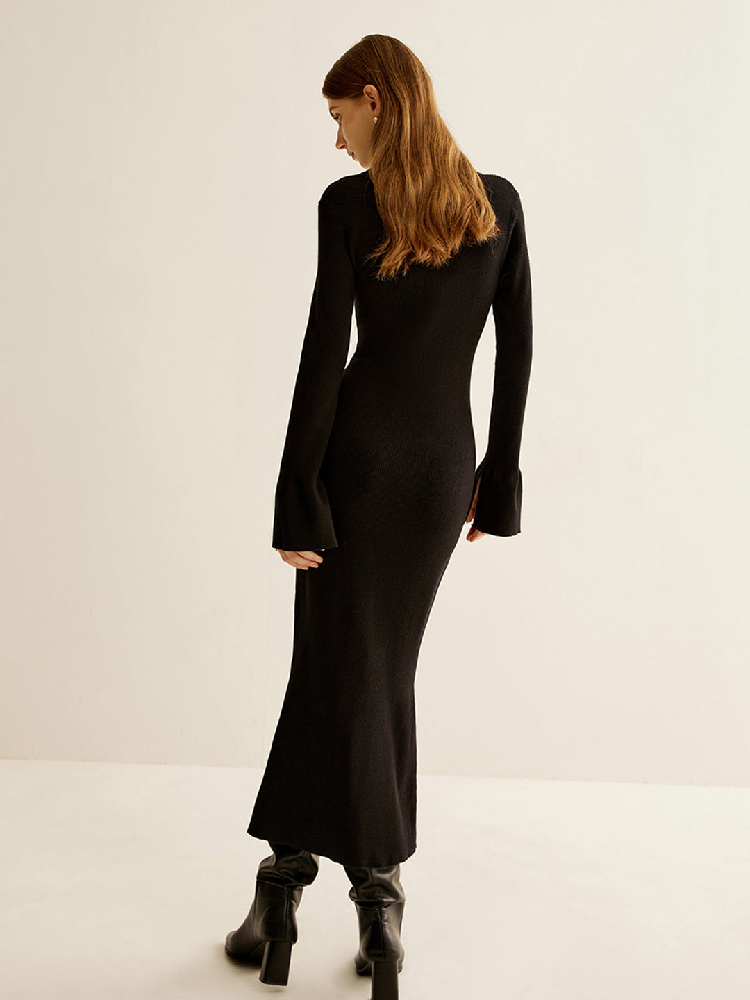 V-Ausschnitt Schlankes Revers-Strickkleid