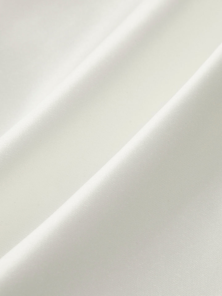 Kleid mit Stickerei und Reißverschluss