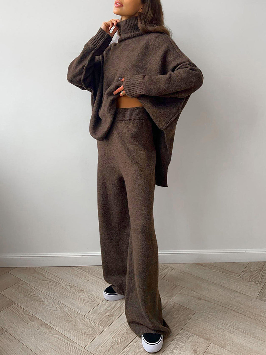 Schlichte Rollkragen-Strickhose-Set