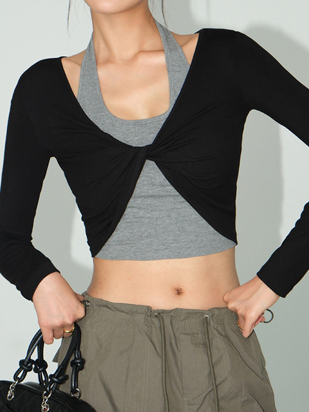 2-in-1 Crop-Top mit Knoten