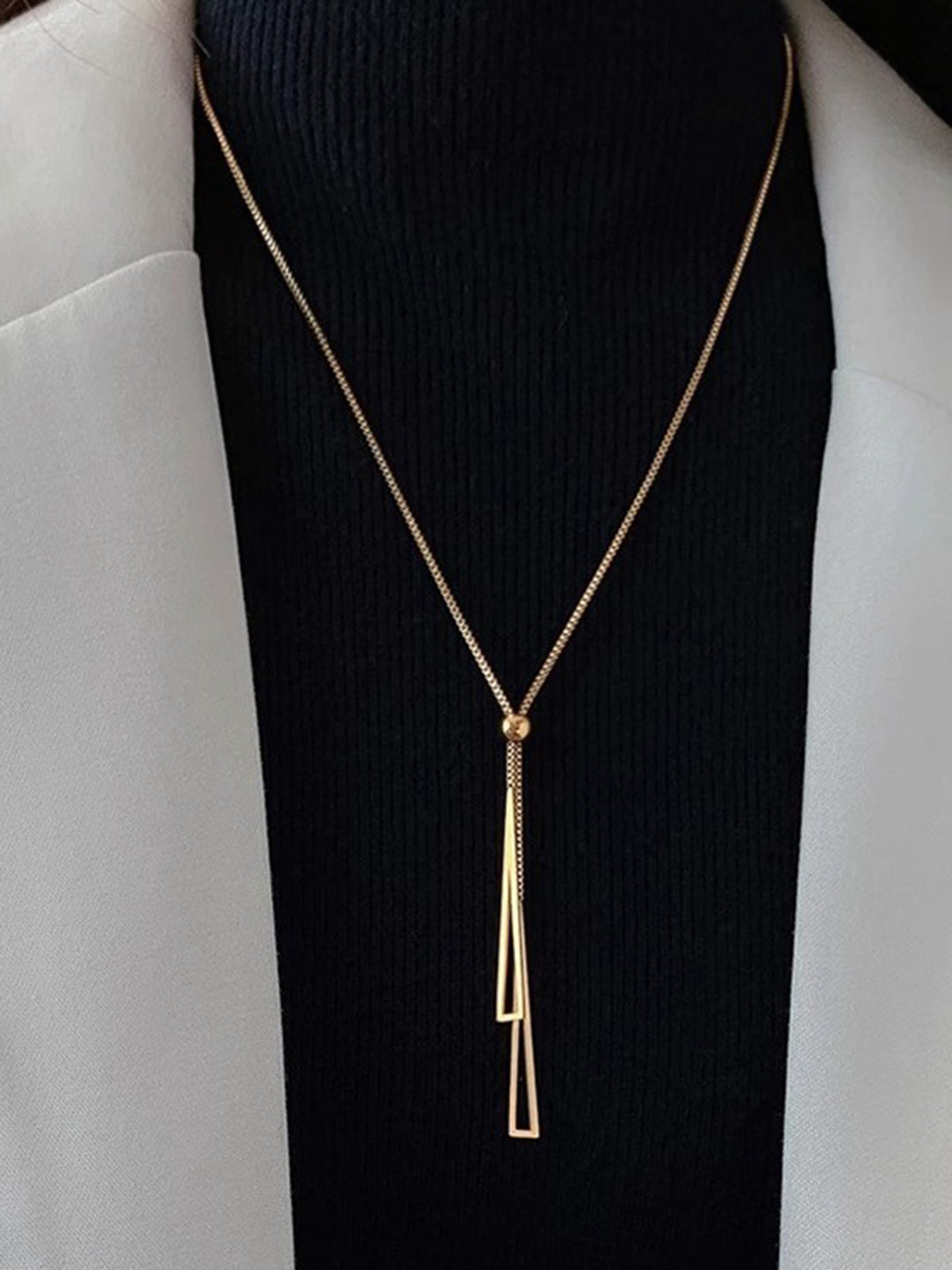 Goldene Lariat-Quasten-Halskette