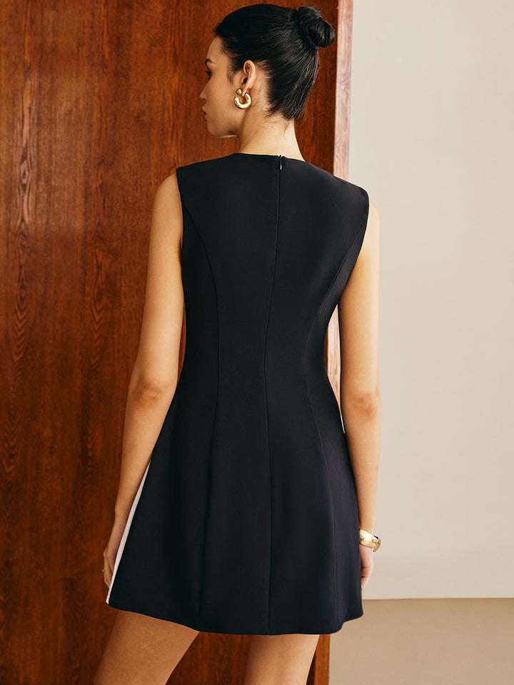 Faltenpanel-Trägerkleid