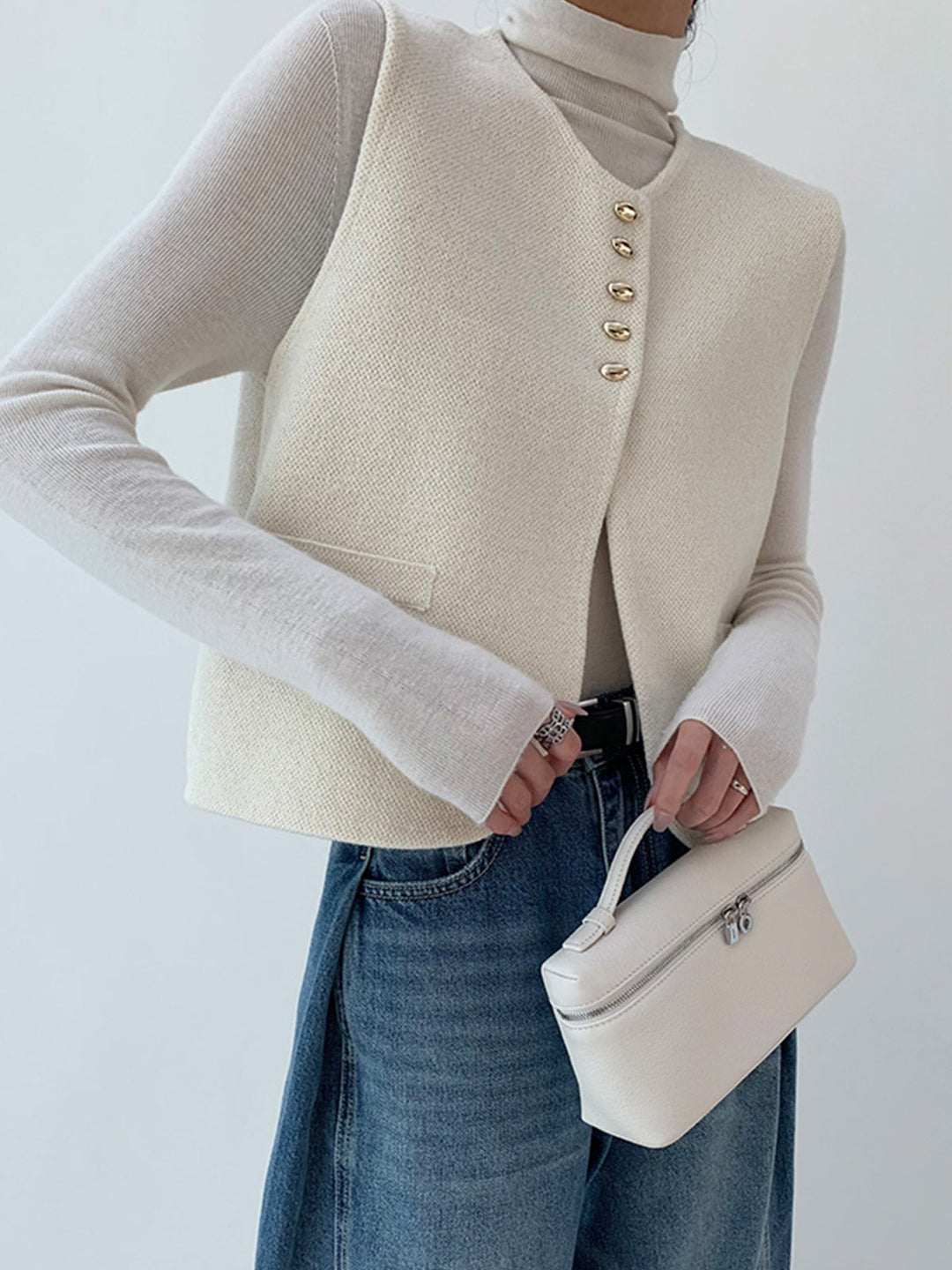 Eleganter Pullover-Weste mit Schlitz