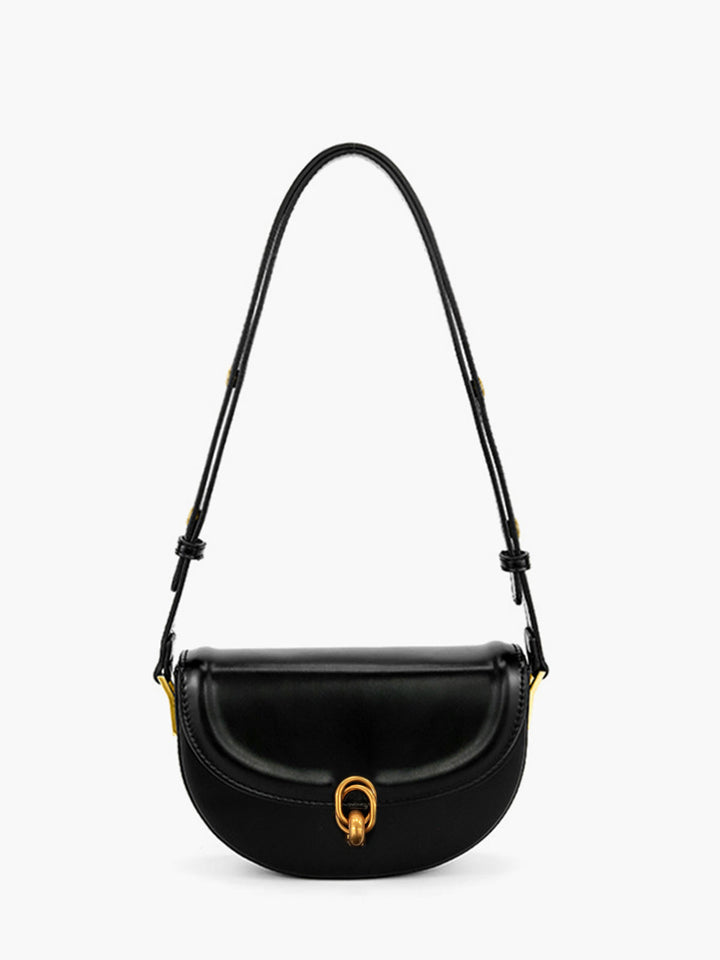 Tasche mit Magnetverschluss an der Schulter