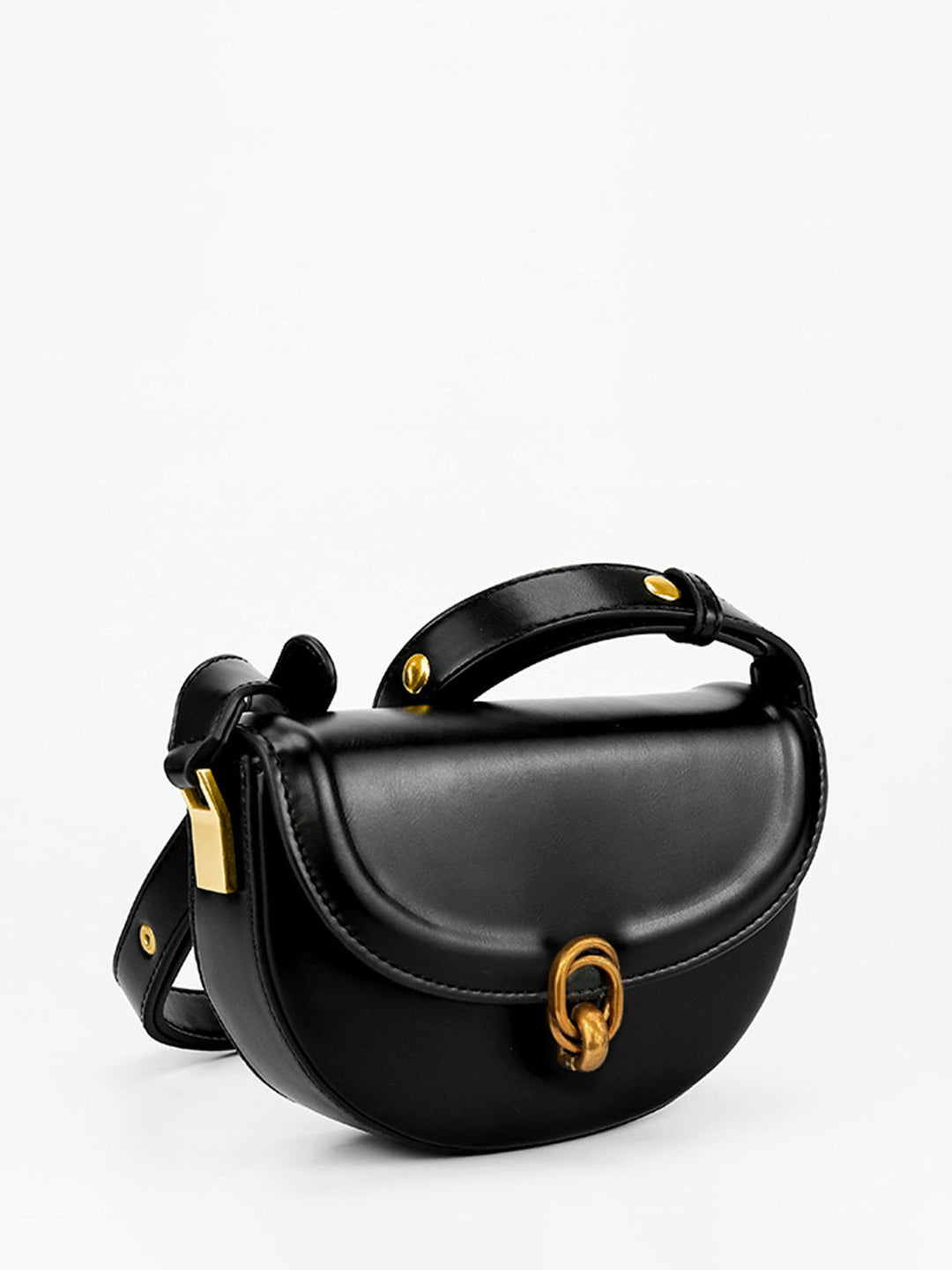 Tasche mit Magnetverschluss an der Schulter