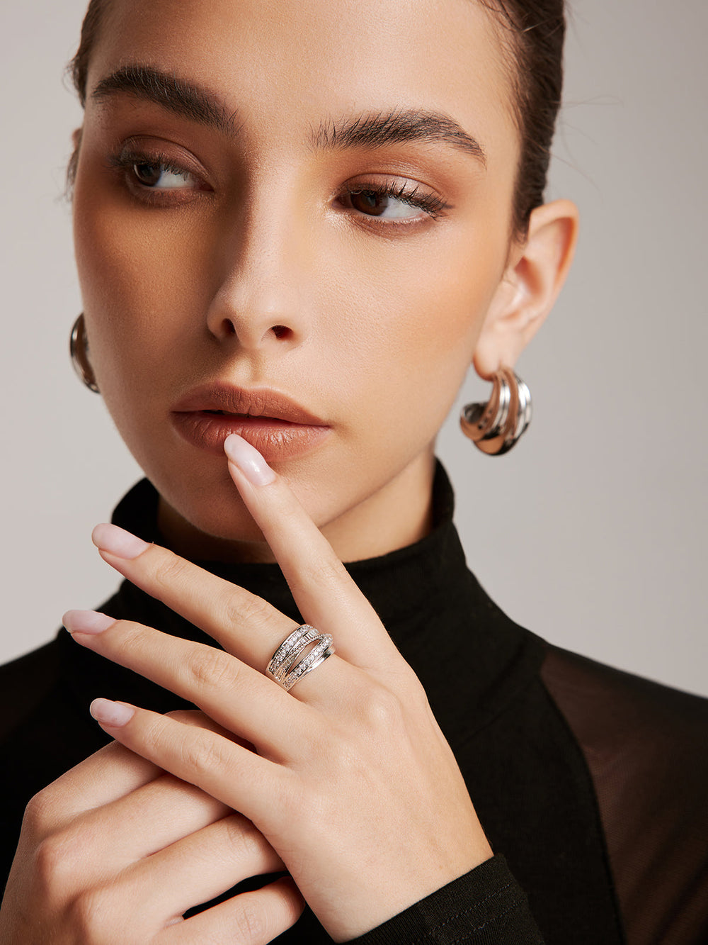 Elegante Mehrschichtige Zirkonring