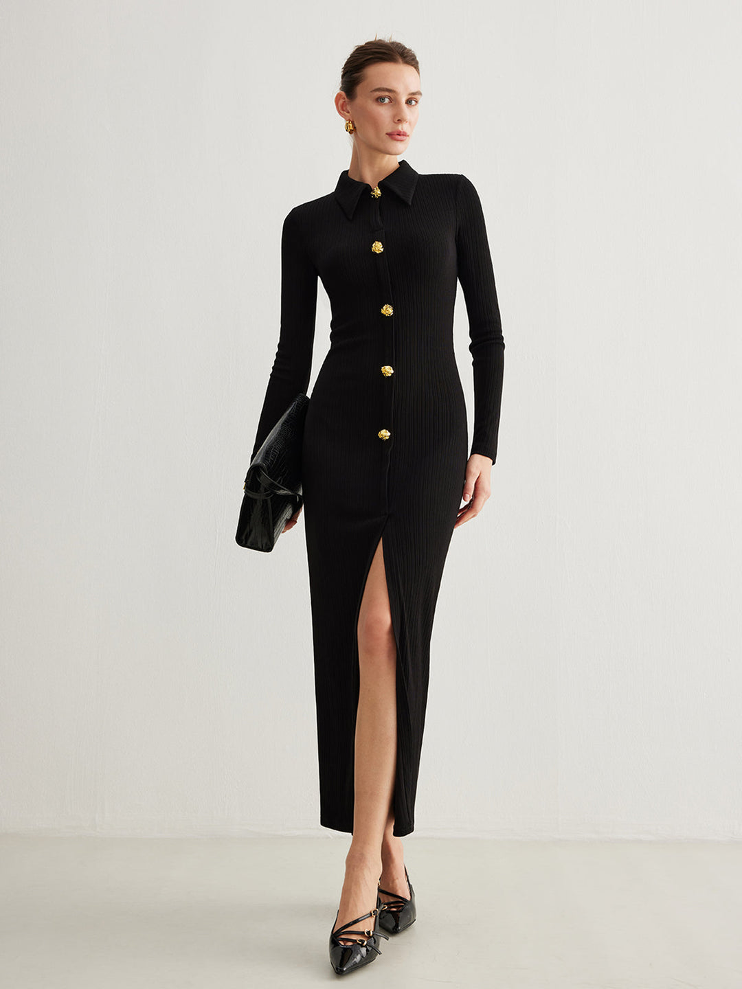 Metallknof-Kleid mit geteiltem Revers