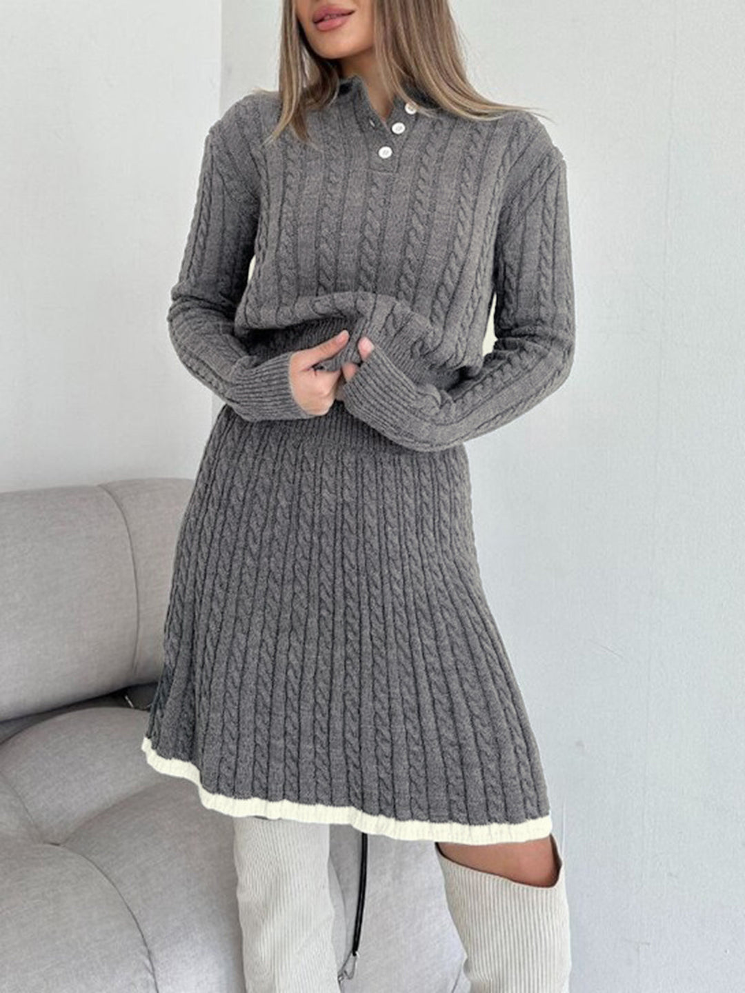 Kontrastbesatz mit Kabelstrickmuster, Reversrock-Set