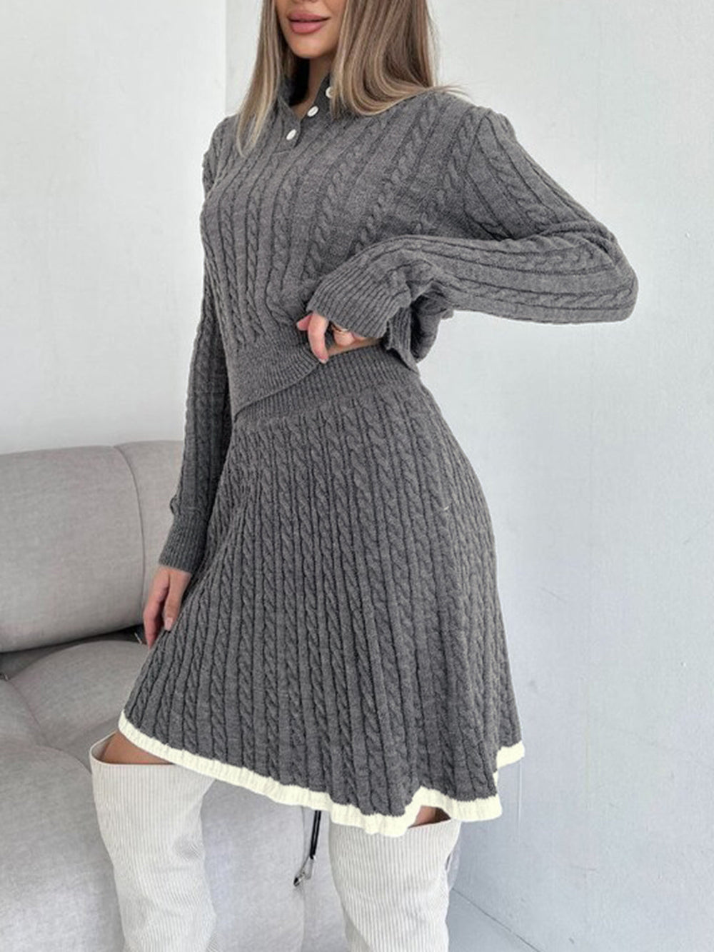 Kontrastbesatz mit Kabelstrickmuster, Reversrock-Set