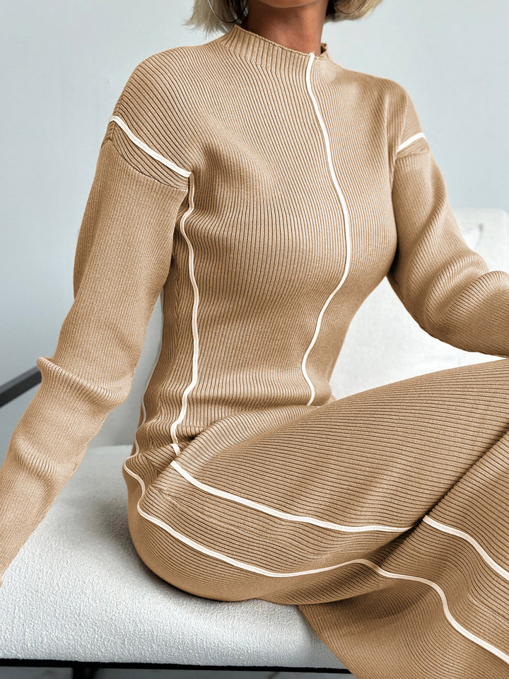 Rippenkleid mit Kontrastpaspelierung
