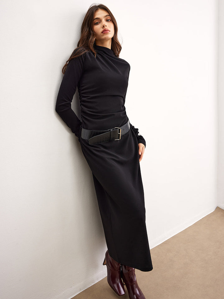 Minimalist Jerseykleid mit Gürtel
