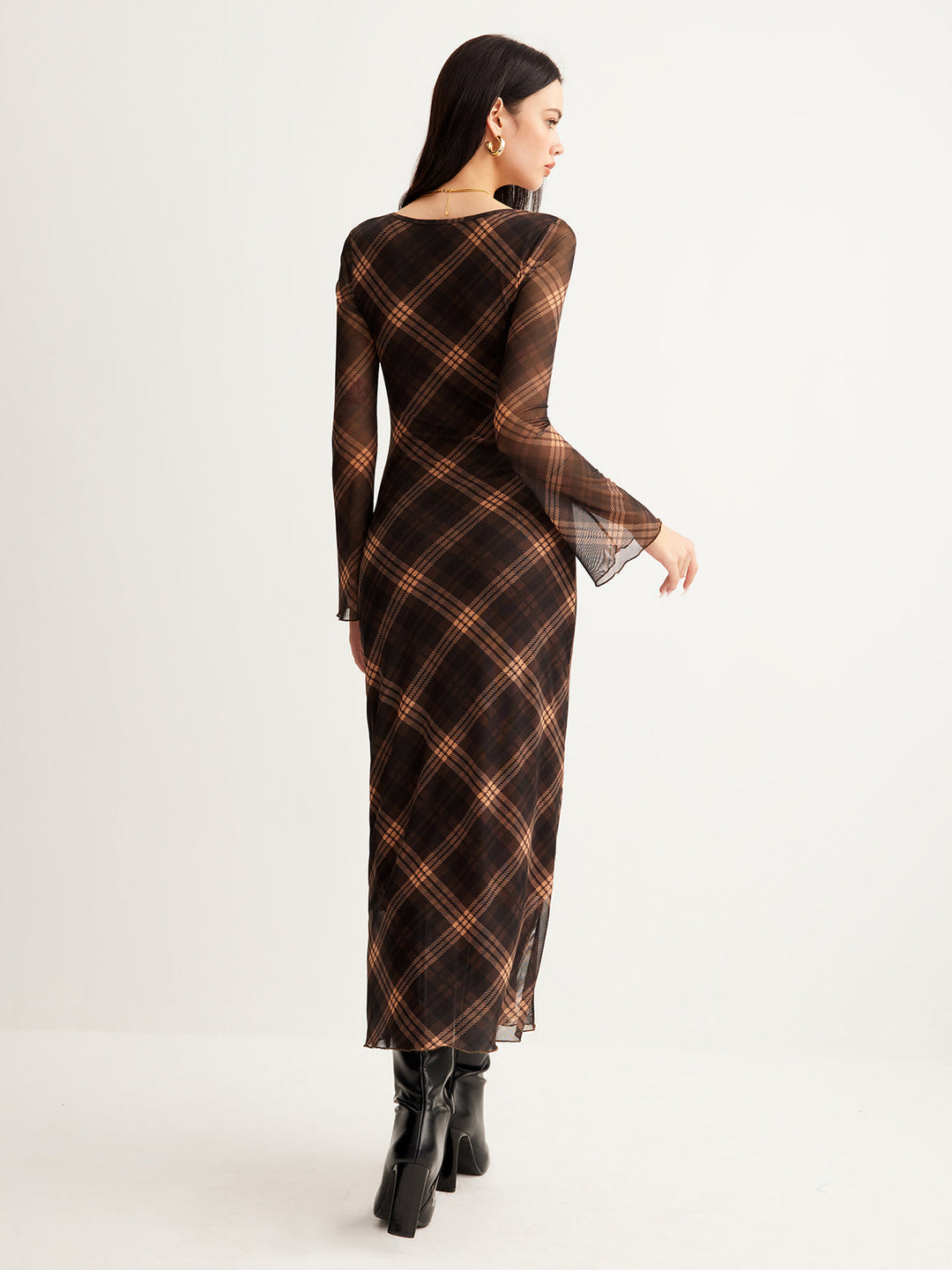 Halbtransparente Kleid mit Karomuster und Glockenärmeln aus Netzstoff