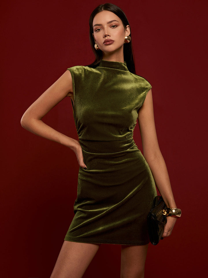 Kleid aus Samt mit hohem Kragen und ohne Ärmel