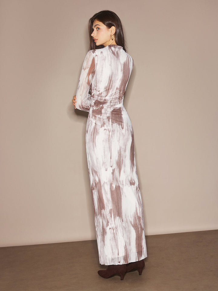 Halbdurchsichtiges gefärbtes Netz-Kleid ohne Gürtel