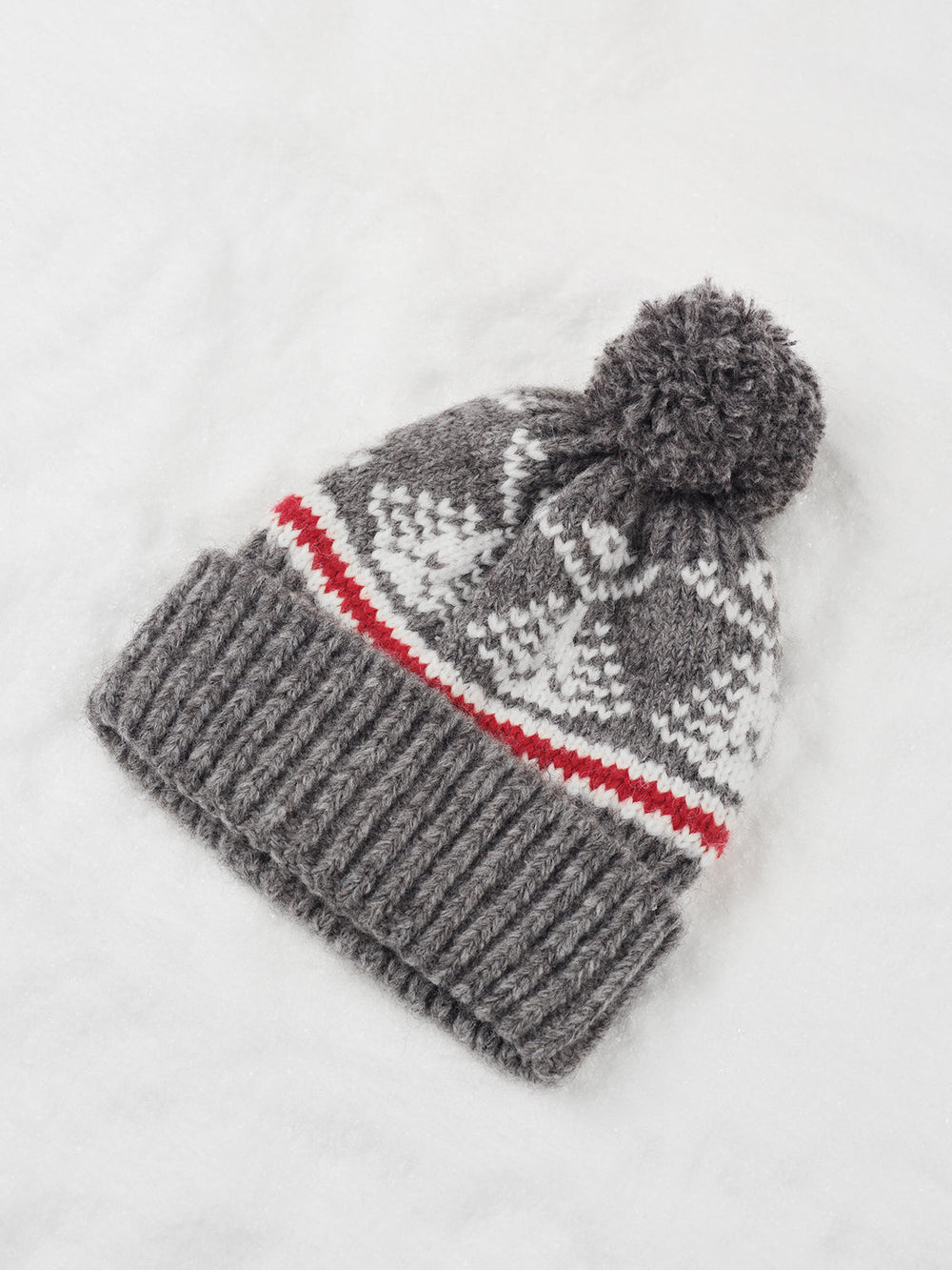 Gestrickte warme Mütze zu Weihnachten