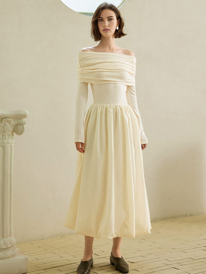 Kleid aus Strick mit Ausschnitt und %@
