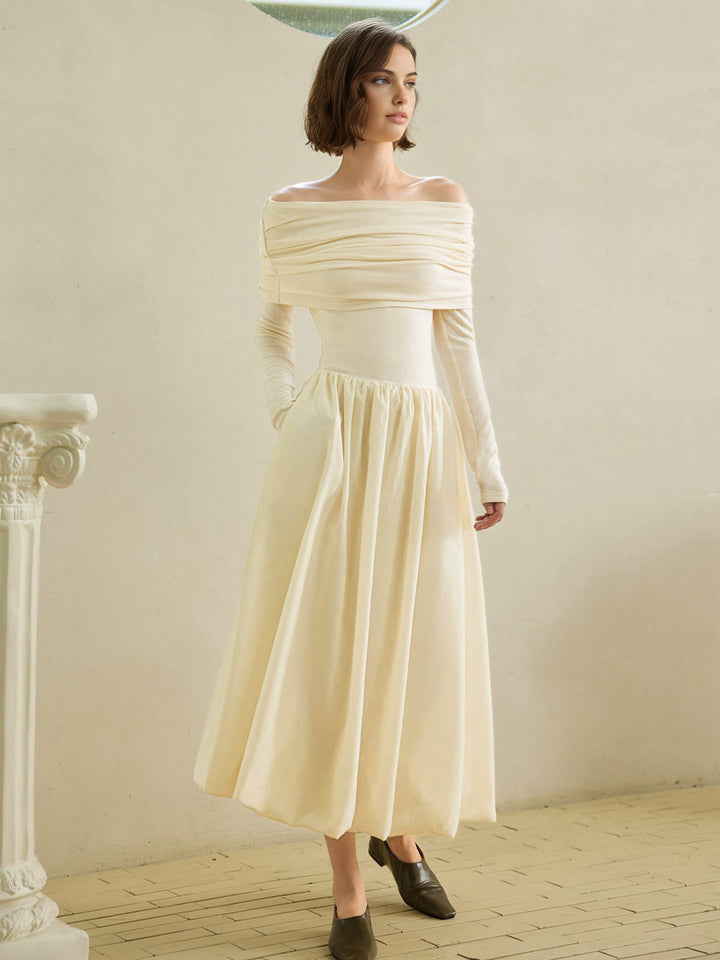 Kleid aus Strick mit Ausschnitt und %@