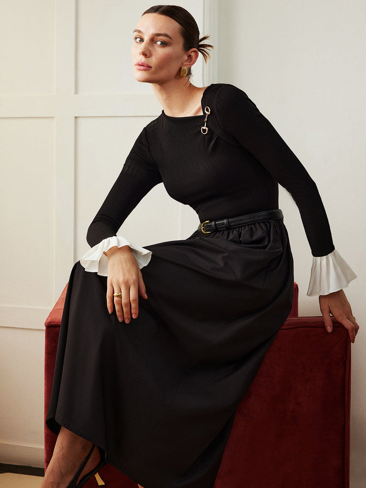 Kleid mit Rüschenbündchen und Taschen ohne Gürtel