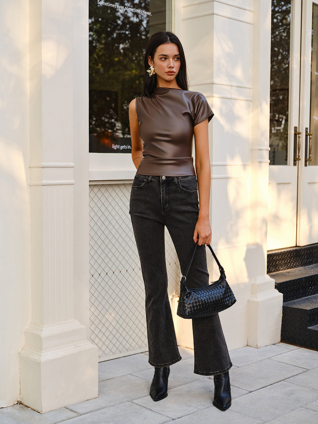Asymmetrisches Skinny Kunstleder-Trägertop
