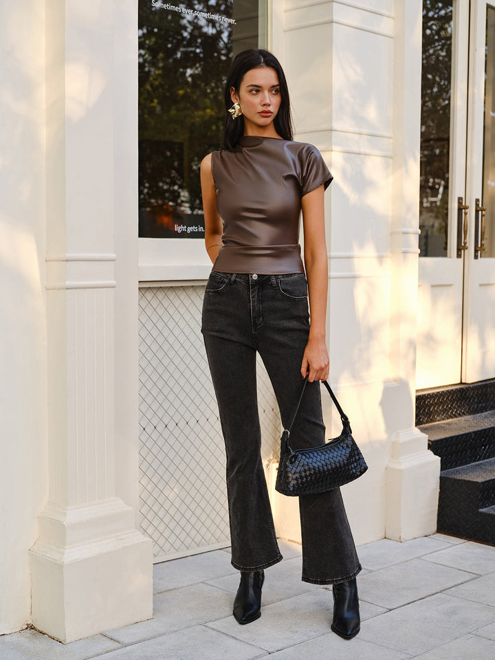 Asymmetrisches Skinny Kunstleder-Trägertop