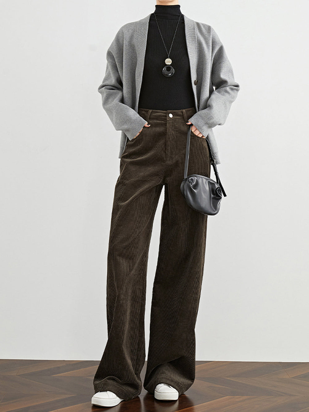 High-Waist Cordhose mit Drapierung