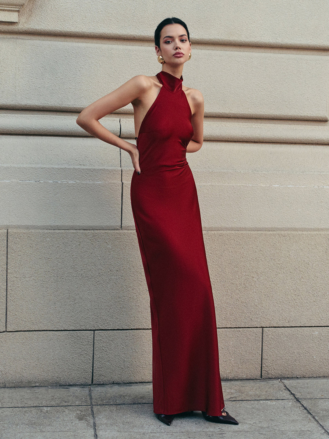 Kleid mit offenem Rücken und Satin-Neckholder