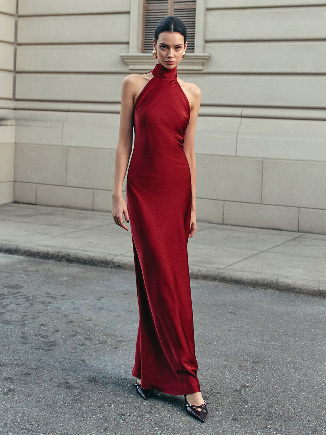 Kleid mit offenem Rücken und Satin-Neckholder