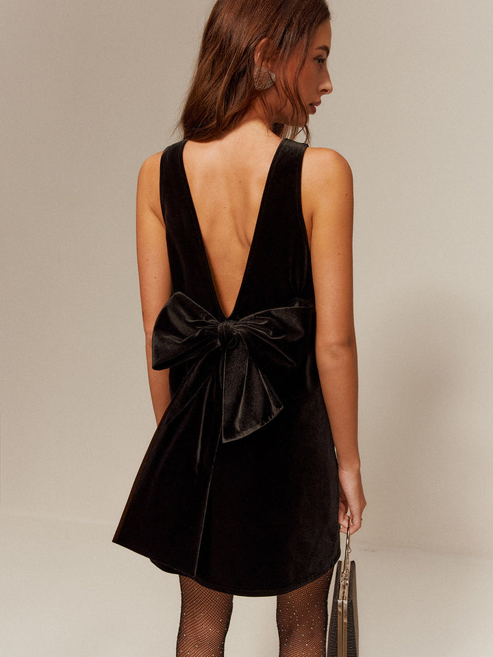 Rückenfreies Samtkleid mit Schleifchen-Detail