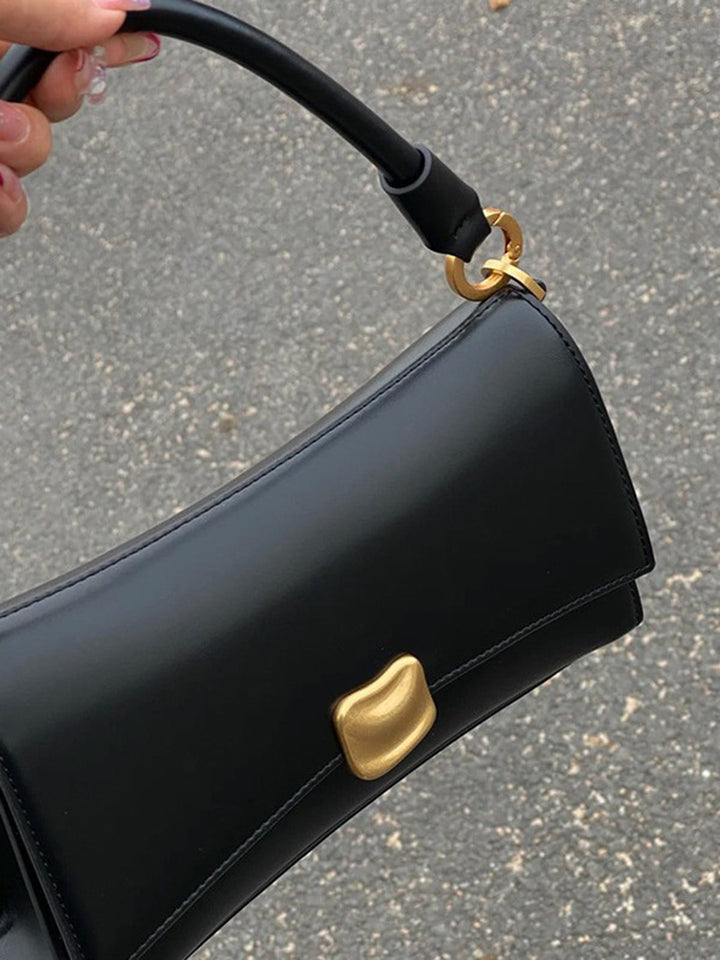 Baguette Tasche mit Überschlag