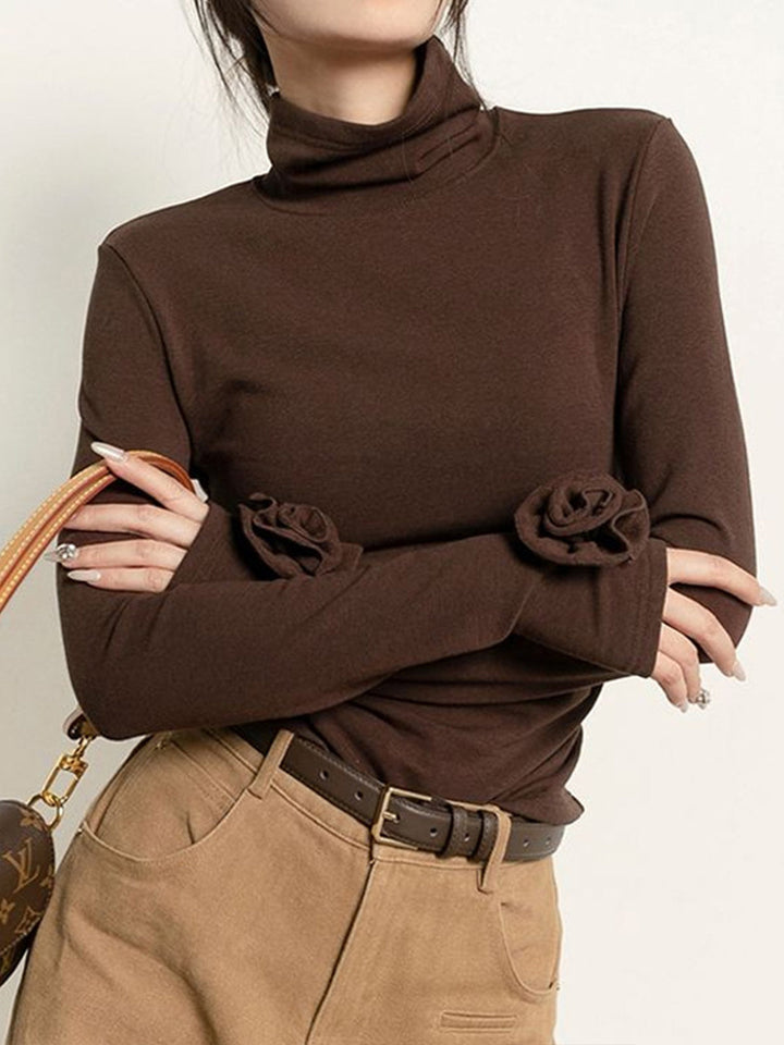 Gefalteter Rollkragen 3D-Blumen-Schmal-T-Shirt