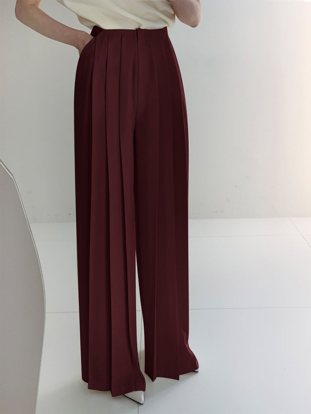 Plissierte High-Waist-Hose mit weitem Bein