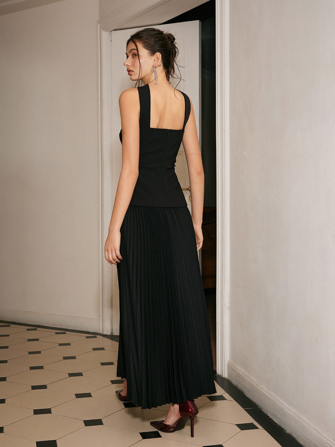 Choker Design Kleid mit Faltenbesatz