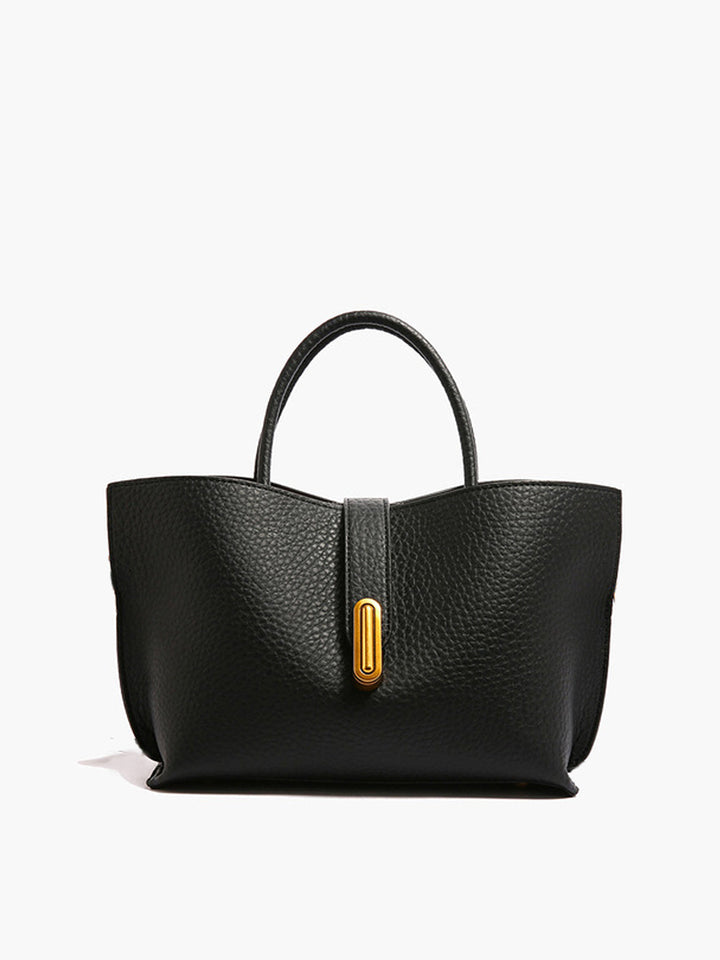 Texturierte Schultertasche mit Henkel